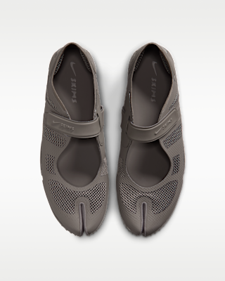 Nike.comにおけるNikeSKIMS リフト メッシュ ウィメンズシューズ